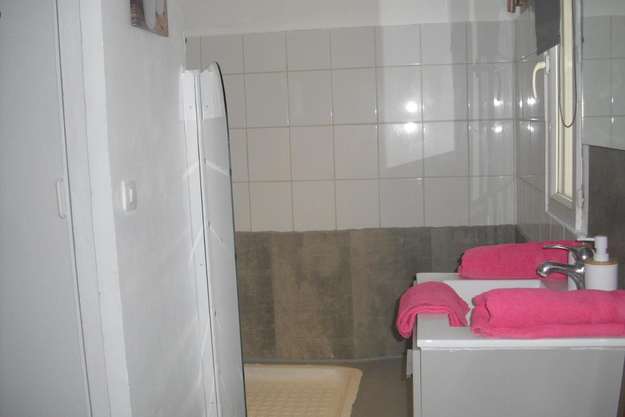 Lou Mas Li Pitchoun "Le Prunier " Apartman Gordes Kültér fotó